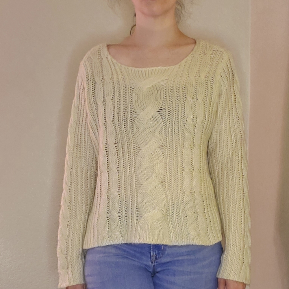 Forever 21 L cream tan light cable knit sweater